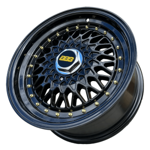 J135 GLOSS BLACK/ BLACK LIP